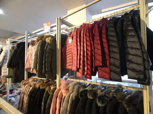 去这家工厂店买实惠品牌羽绒服仅剩一周时间 倒计时开始