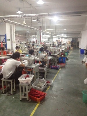 五金打样采购平台 别克LOGO服饰样品采购需求详解