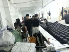 针织与真丝雪纺服装的匠心之作——访个体经营服饰加工厂主付蓉